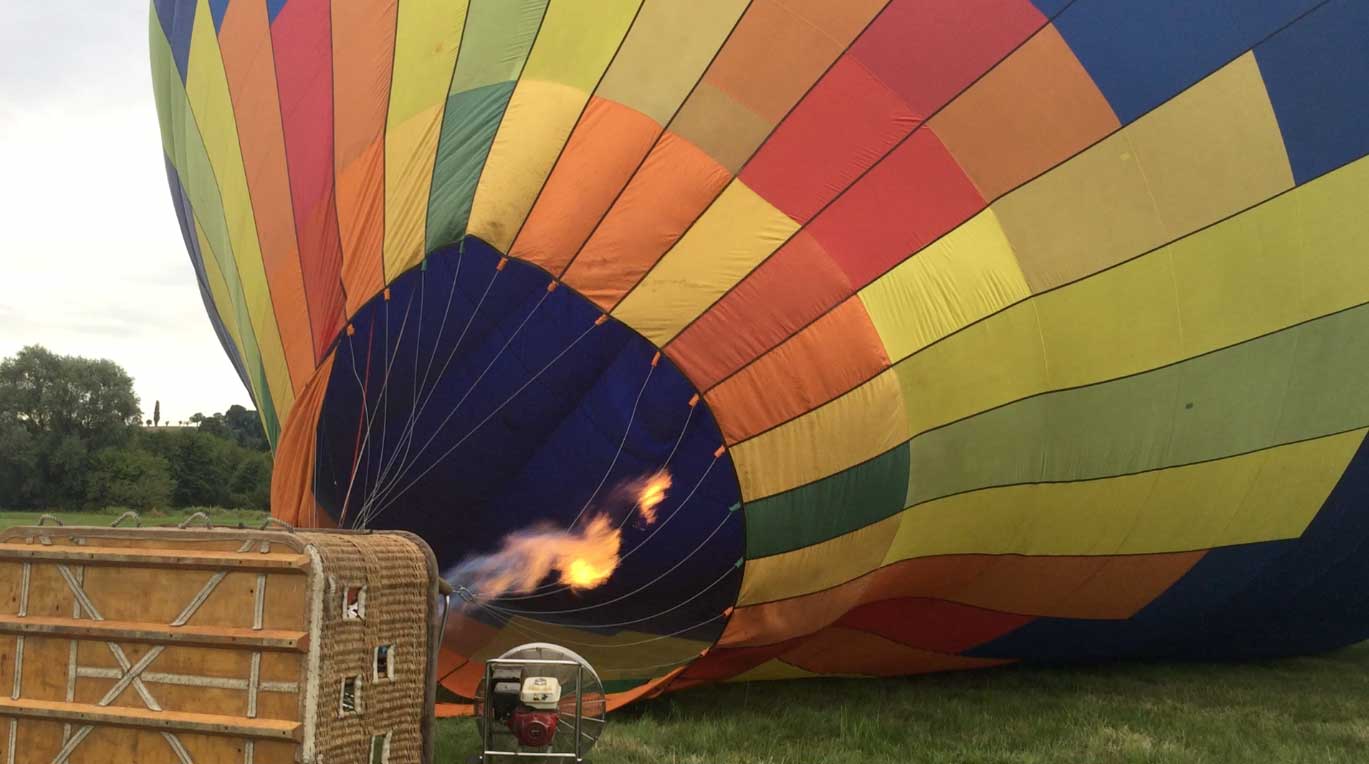 Survol du Pays d&rsquo;Auge en Montgolfière